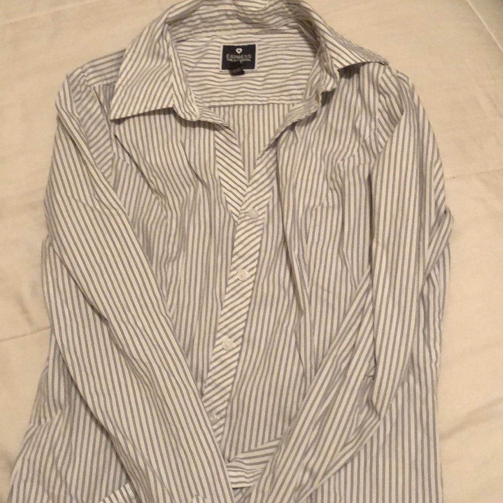 Express “the essentials” button up shirt